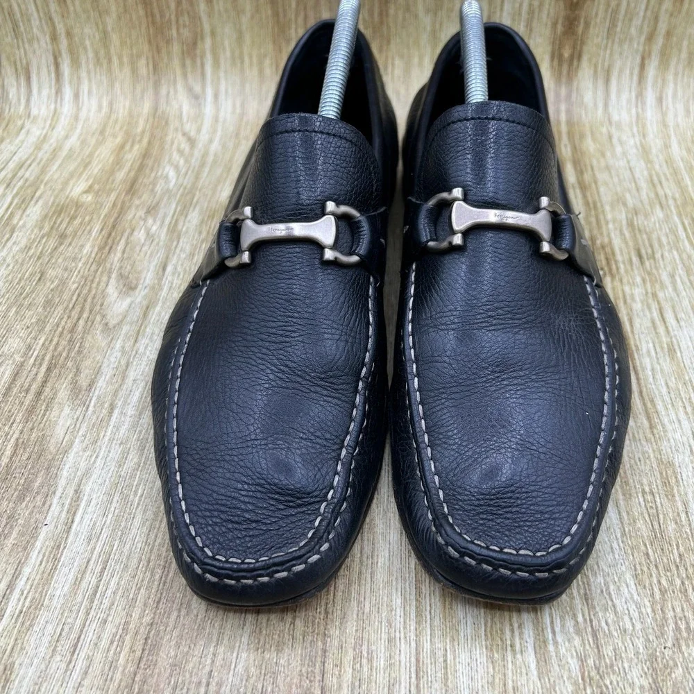 Salvatore Ferragamo Gancini Bit Loafers Men's 8.5 EE Black Pebbled Leather Italy